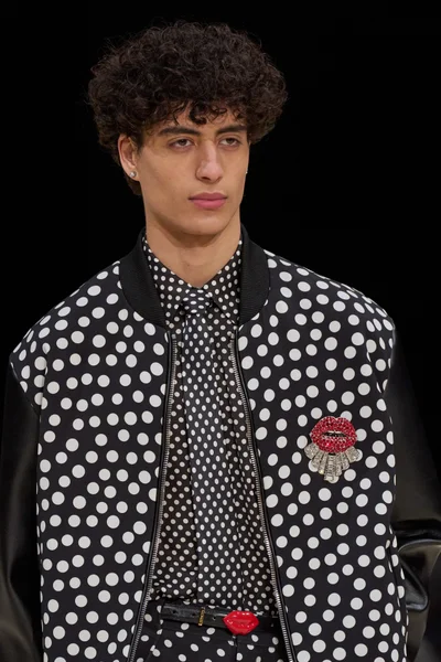 Look 52